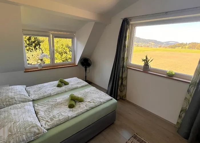 Zum Irrsee 79 Mondseeland Apartment *